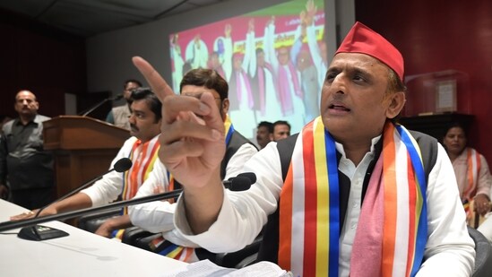 UP bypolls: Akhilesh Yadav's ‘rishtedar-wadi’ jibe as BJP fields his relative in Karhal, UP minister hits back