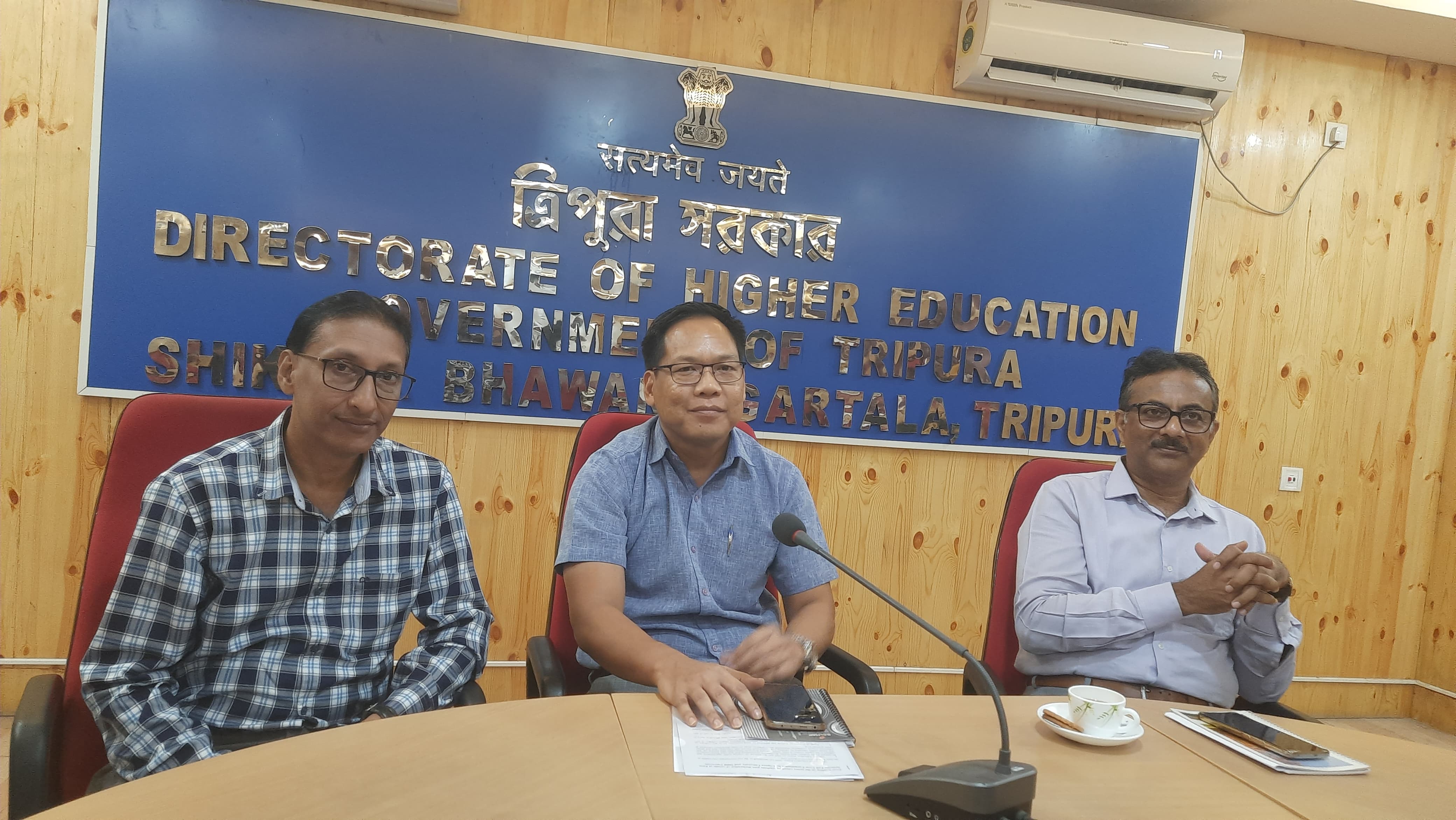 Approximately 8,000 students allowed to take next semester's exams: Education Dept