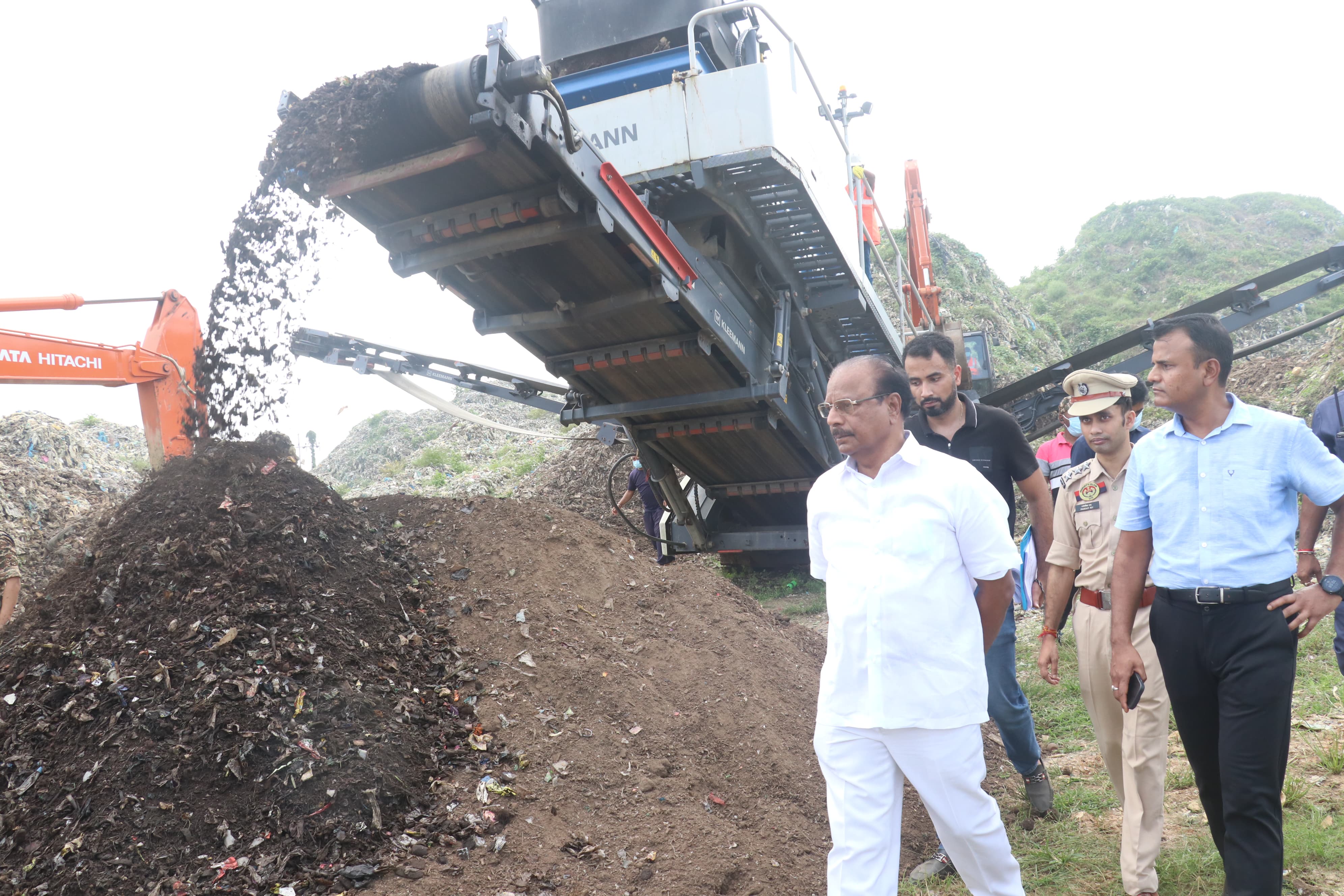 Governor visits Solid Waste Management Plant