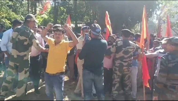 Protest at Manu Land Customs Against Arrest of ISKCON Spokesperson