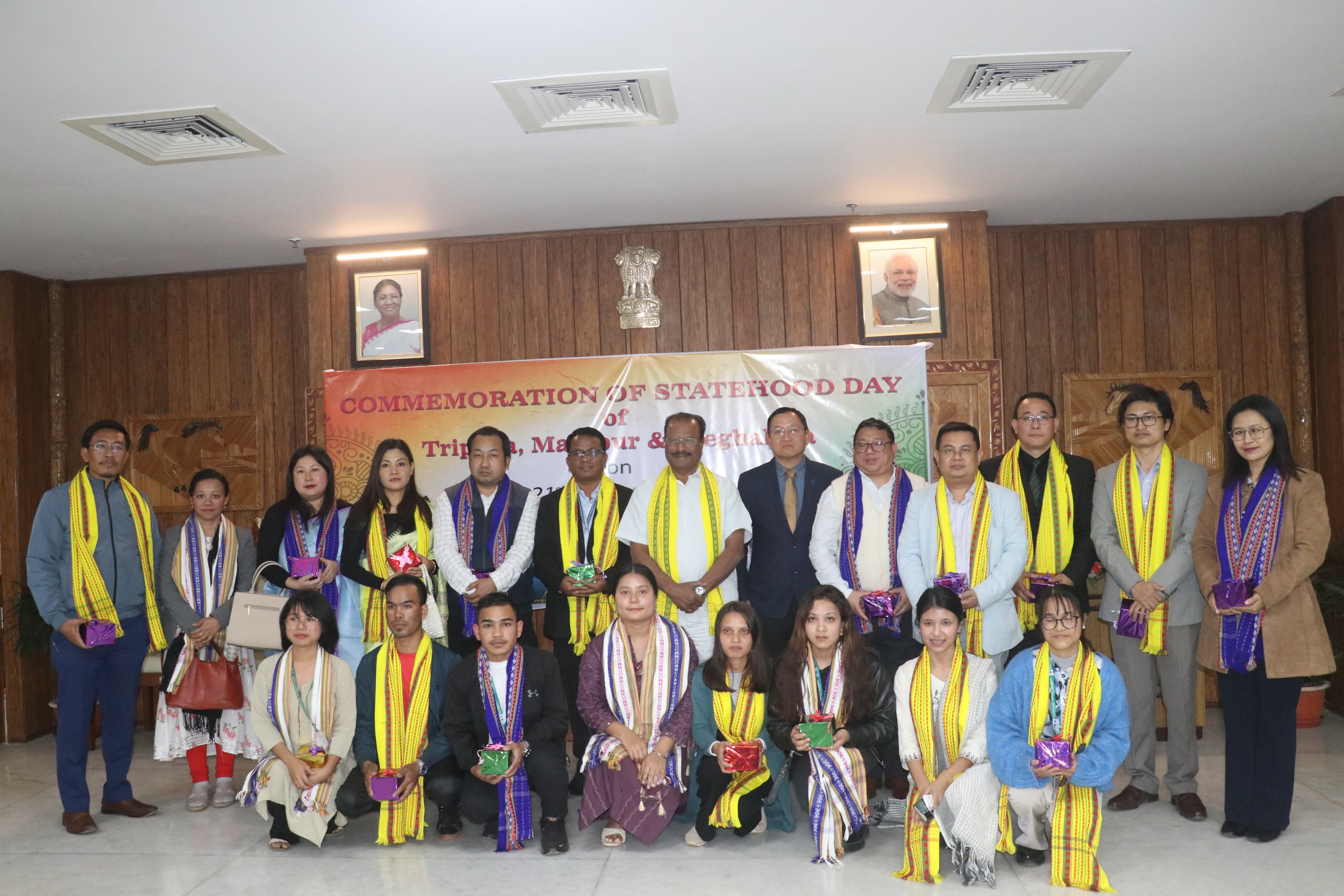 GUV welcomed distinguished guests from Manipur and Meghalaya on Statehood Day