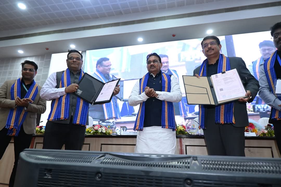 Tripura Govt signs MoU with Bhashini to promote regional languages