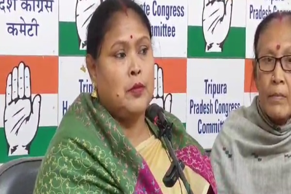 State Women's Congress President condemned the harassment of a teacher during train journey