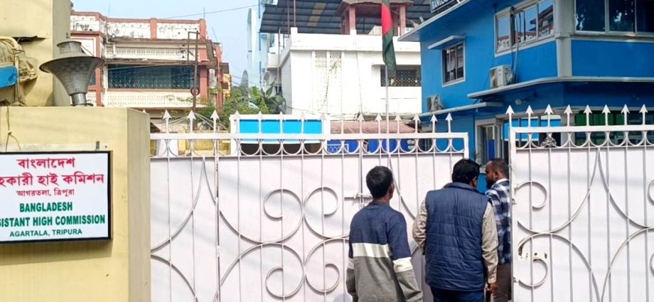 After two month break , Bangladesh resume Visa service in Agartala