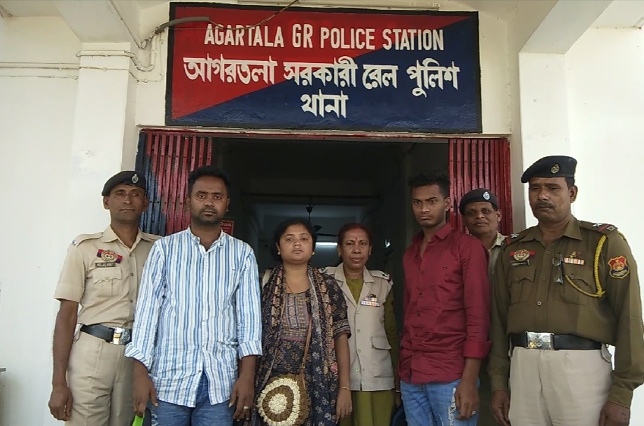 Bangladeshi citizens and Indian tout arrested for illegally entering Tripura