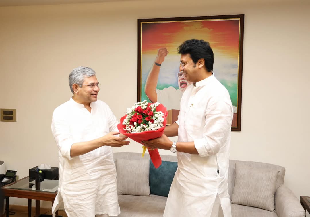 Biplab Kumar Deb Meets Railway Minister to Push Rail Development in Tripura