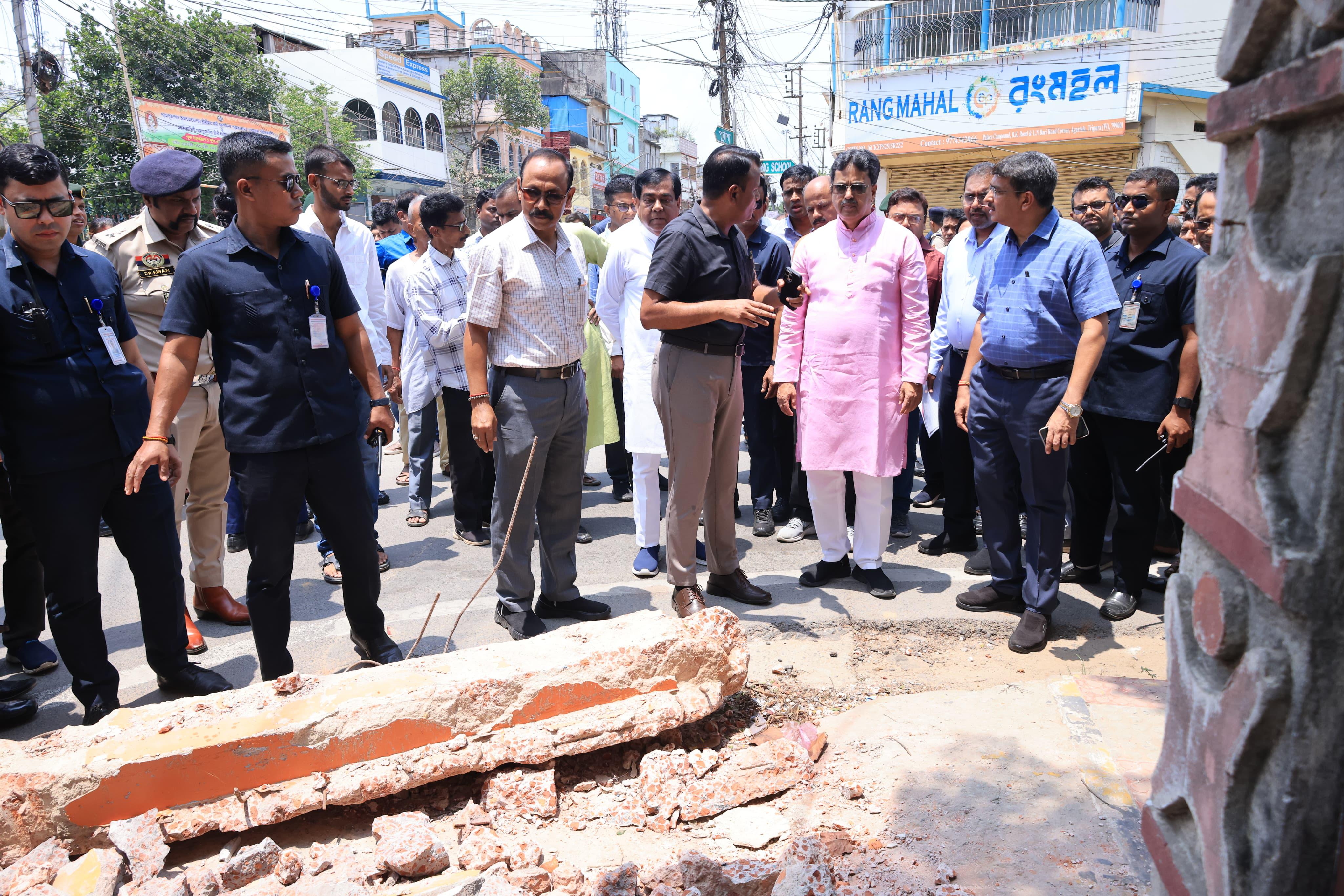 CM reviews ongoing works in AMC