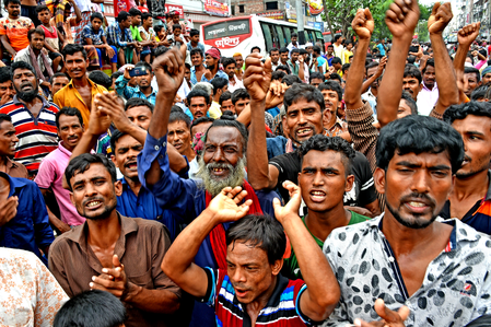 CNG Drivers Block Banani Roads in Protest Over Route Regulations
