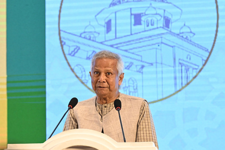 Report Claims Yunus-Led Interim Government in Bangladesh Compromises Defence Sovereignty for US Tariff Concessions