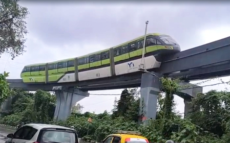 Fire Brigade Rescues 200 as Mumbai Monorail Stalls Near Mysore Colony