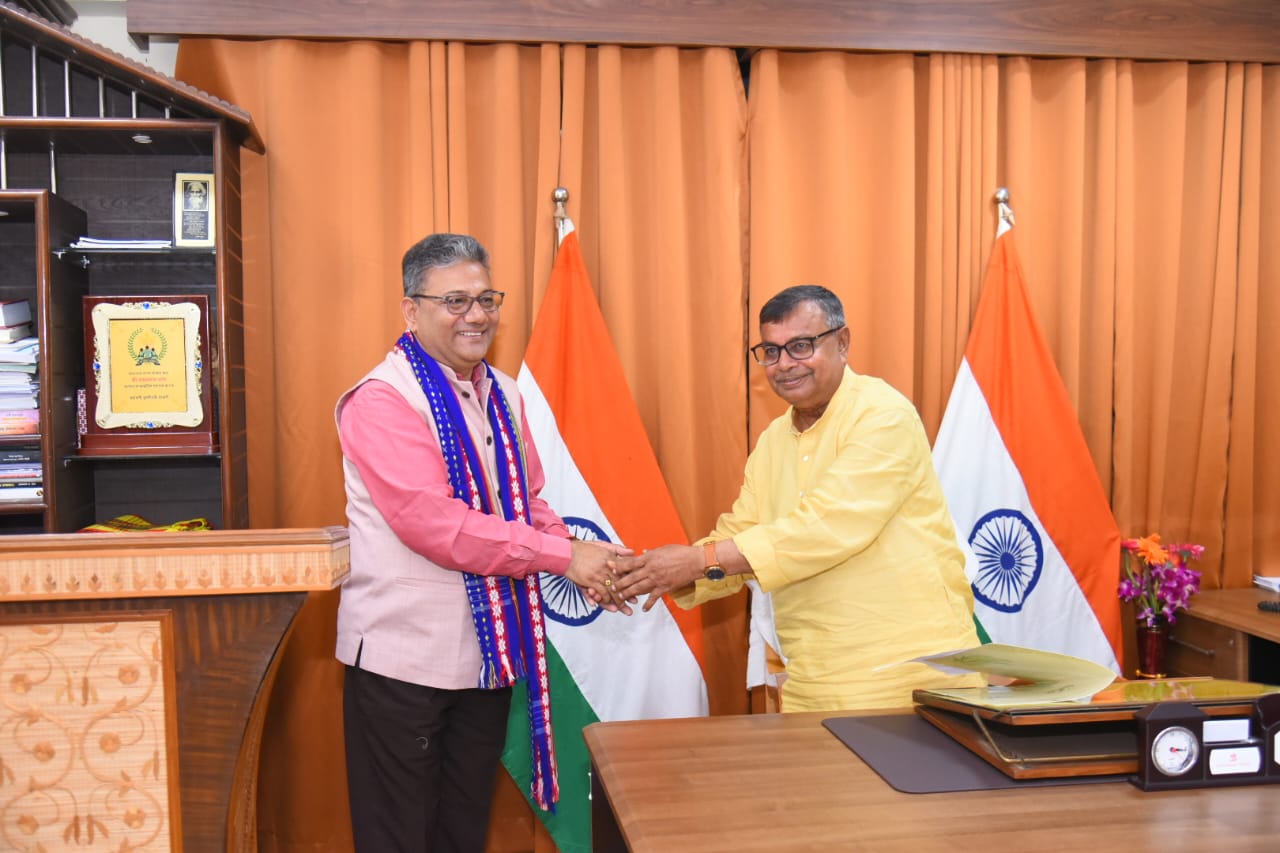 Hemant Verma takes charge as Tripura Electricity panel chief