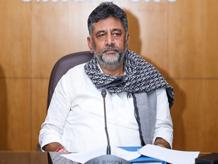DK Shivakumar Urges Support for Tejashwi Yadav, Appeals Firms to Grant Paid Leave for Bihari Voters