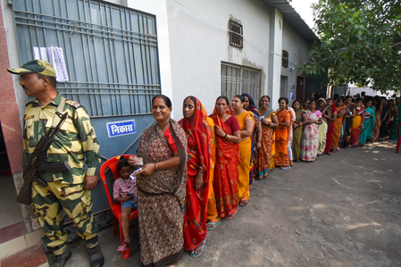 Bihar Assembly Elections Phase 1: 60.13% Voter Turnout Recorded Till 5 p.m., Polling Peaceful Across 18 Districts