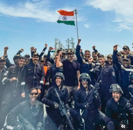 Kartik Aaryan Celebrates Republic Day with Indian Armed Forces, Shares Message of Unity and Pride
