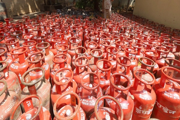 Centre Ensures Priority Gas Supply Amid Middle East Conflict