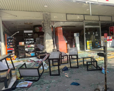  Powerful 7.8-Magnitude Quake Strikes Southern Philippines, Five Dead
