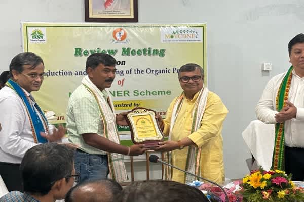 Tripura Honours Bidhan Das for Excellence in Organic Farming