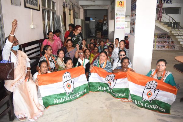 Mahila Congress protests at Tripura Women's Commission