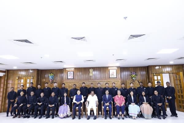 Governor Urges TCS Officers to Serve with Integrity