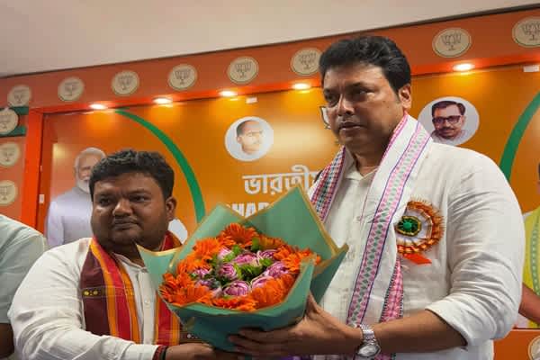 Biplab Deb Holds Key Meet With Tripura BJP Leadership
