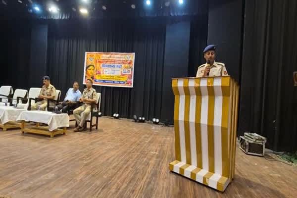 Agartala Police discuss security measuresahead of Durga Puja