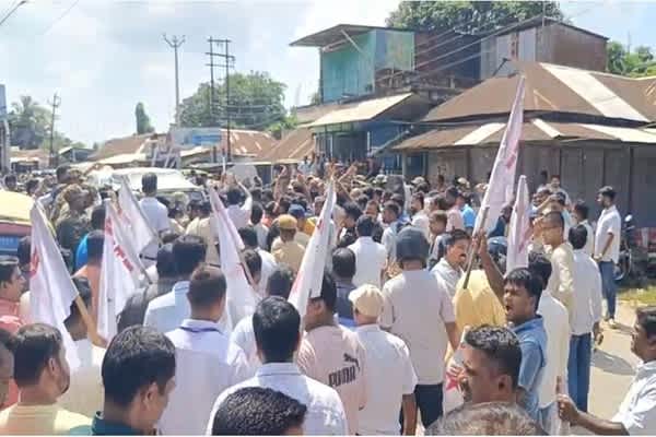 Manik Sarkar’s convoy allegedly stopped, vehicle damaged in Tripura