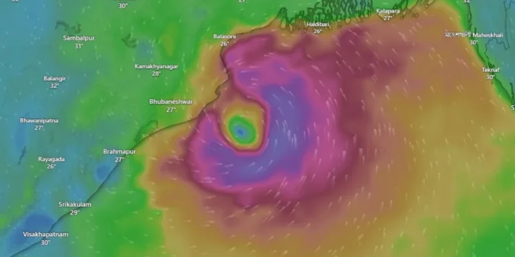 Cyclone Dana set to make landfall in Odisha, West Bengal