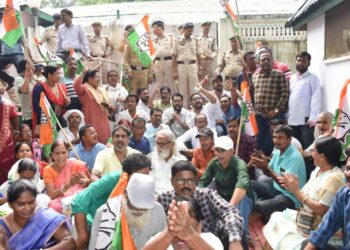 Congress stages Protest Against Human Rights Commission in Tripura