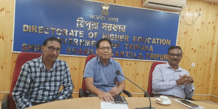 Approximately 8,000 students allowed to take next semester’s exams: Education Dept