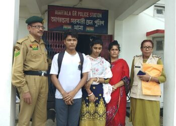 Three Bangladeshi detain
