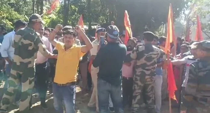 Protest at Manu Land Customs Against Arrest of ISKCON Spokesperson