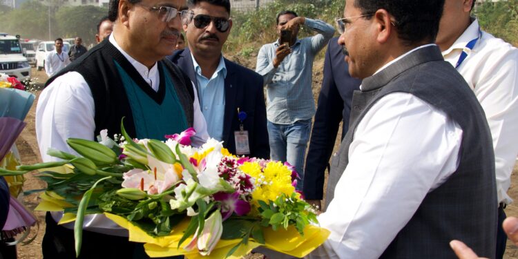 CM inspects land, progress of work for new Tripura Bhawan in Mumbai