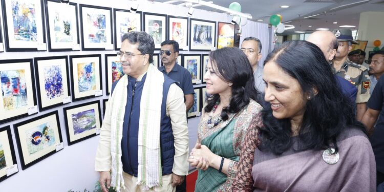 Chief Minister inaugurates painting and handicraft exhibition celebrating Police Week
