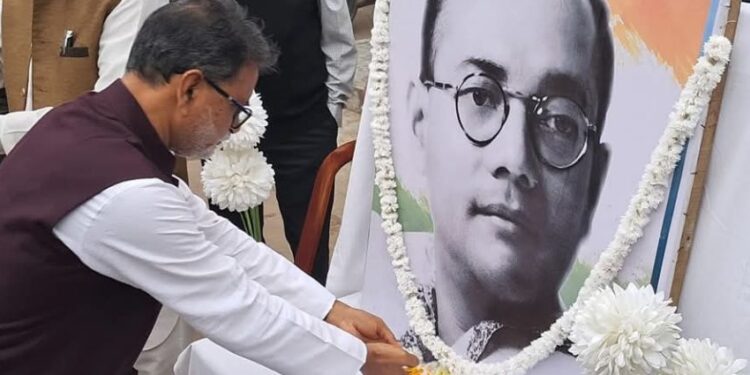 Congress paid tribute to the visionary leader Netaji