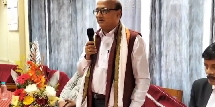 Tripura High Court Bar Association organizes felicitation programme for Advocate General Shaktimoy Chakraborty