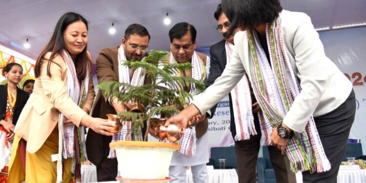 Students Participate Enthusiastically in State-Level Science Exhibition