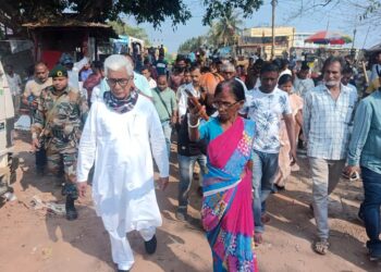 Lake Choumuhani Market Eviction: CPM Politburo member and former Chief Minister criticizes