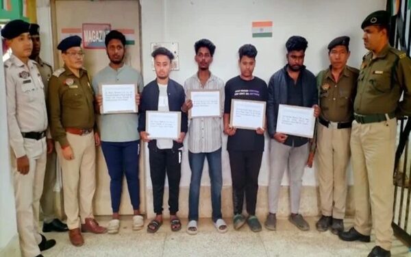 Police arrested five gangstars connection with ATM Card fraud case