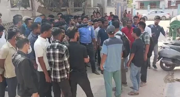 Over 500 employees working for Tripura Vidyut Nigam stages protest over ongoing Salary issue