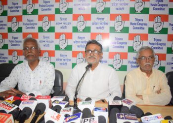 Congress State President accused state government for land scam involving crores of rupees