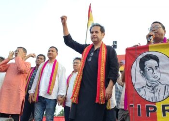 Pradyot Hosts Homecoming Ceremony for Former Militants, Urges Tiprasa Unity