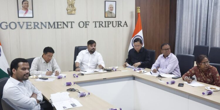 Minister chaired high-level meeting to introduce Seaplane Tourism in the state