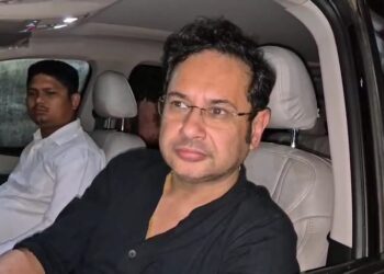 DM Gomati Refuses to Meet Pradyot Kishore, Sparks Political Buzz