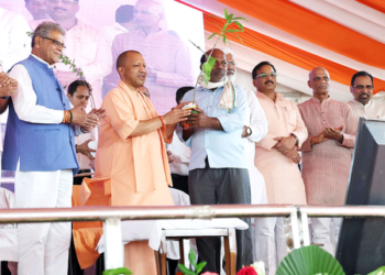 Uttar Pradesh Sets World Record with Over 37 Crore Saplings Planted in a Day