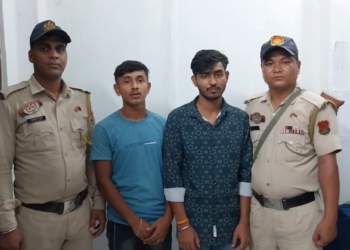 Two Bangladeshi Nationals Detained at Baijalbari Checkpoint in Tripura