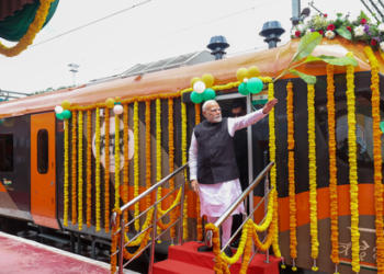 PM Modi Flags Off Three Vande Bharat Trains, Boosting Connectivity Across India
