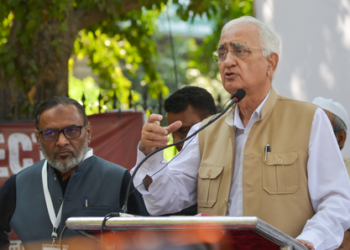 Opposition Calls Russian Oil Imports a ‘Diplomatic Disaster,’ Jaishankar Offers Strong Defense