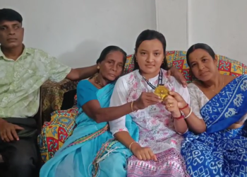 Tripura Girl Writes ‘Ram’ 36 Times on Jackfruit Seed, Enters International Book of Records