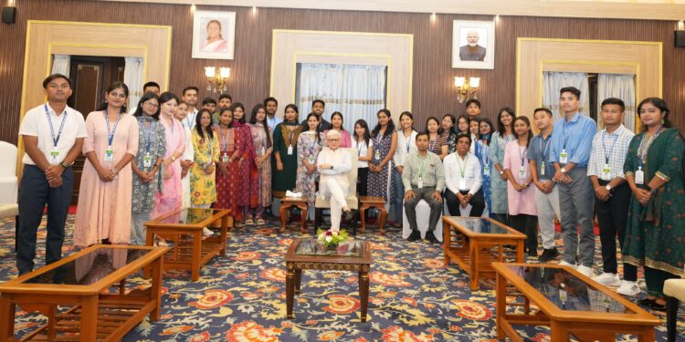 Governor urges innovation, sustainability in agriculture