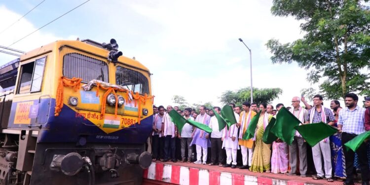 Kanchanjunga Express Makes Historic First Halt at Belonia Station